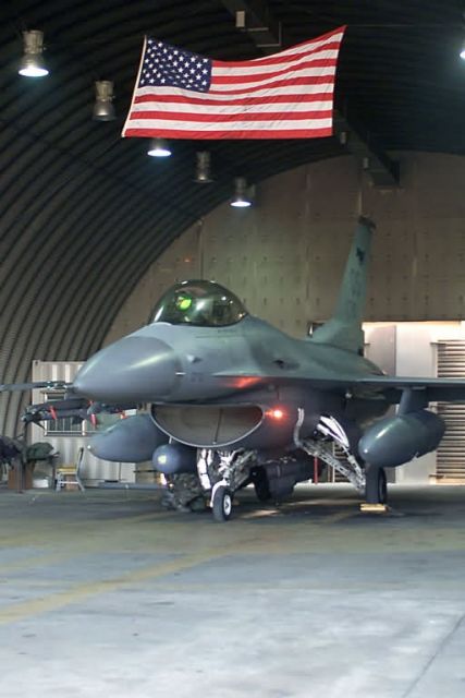 F-16 - Go to your bunker Picture