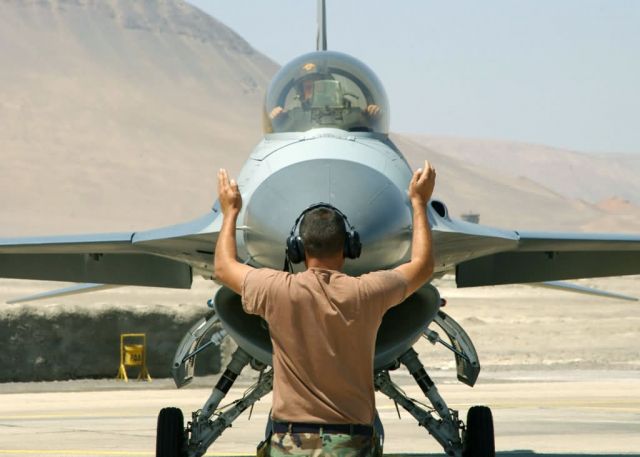 F-16 - Man against machine Picture