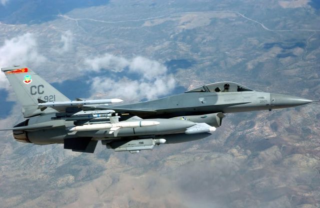 F-16C Fighting Falcon - Falcons ruling the skies Picture