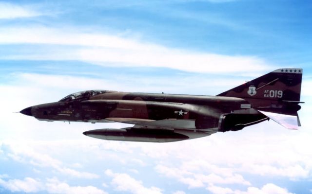 RF-4C Phantom II - RF-4C Phantom II Picture