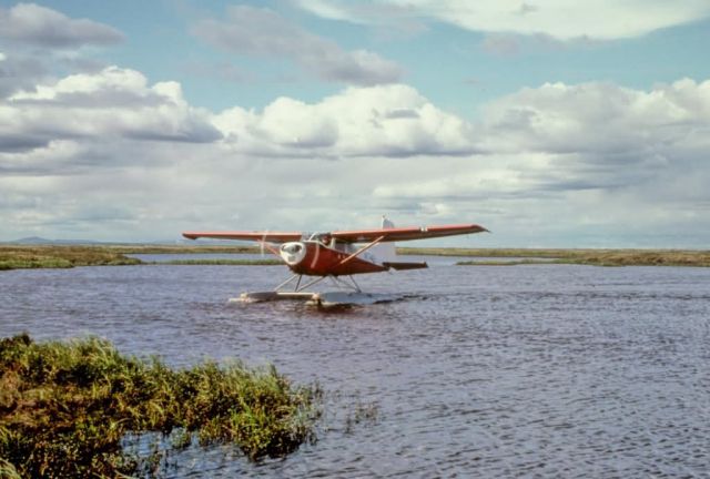 Float Plane on Lake Picture