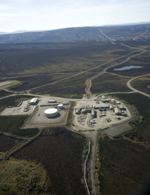 Pump Station 5 on the Dalton Highway Picture