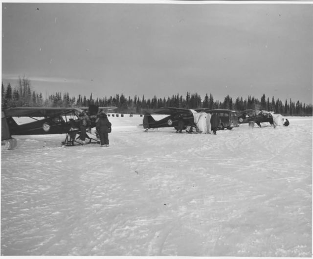 FWS Planes on Snowy Airfield - River? Picture