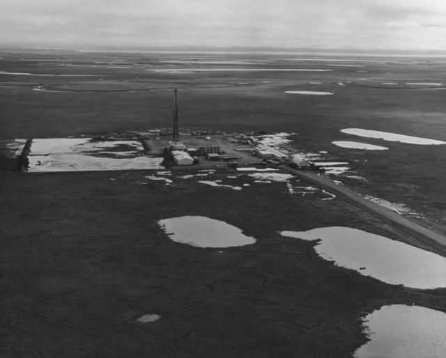 Prudhoe Bay Oil Well Picture