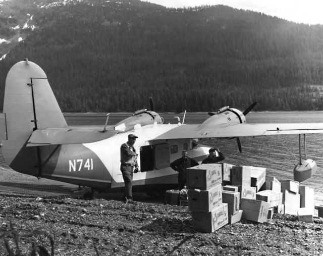 Olson Bay and Grumman Goose Picture