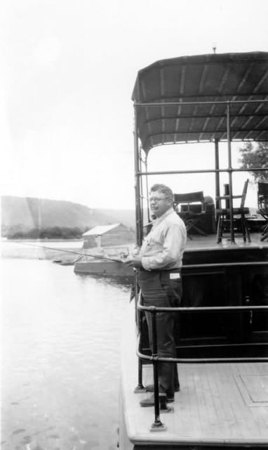 The Ã¢â¬ÅChiefÃ¢â¬Â Goes Fishing on the Mississippi Picture