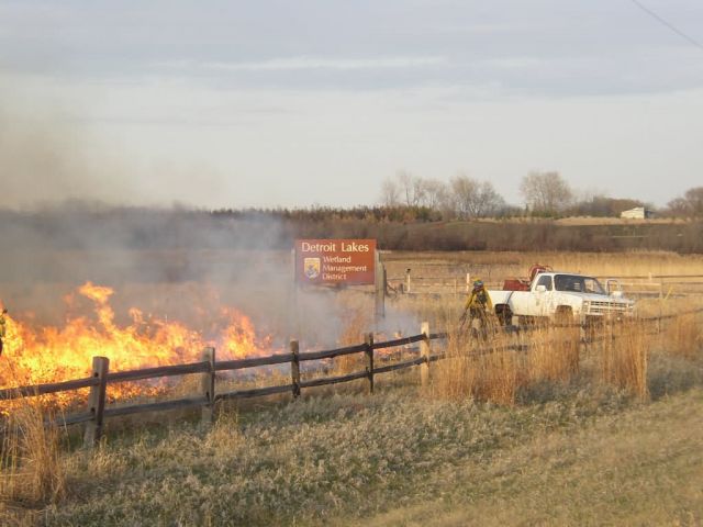 r3-mn-dlr-prescribed fire with refuge sign Picture