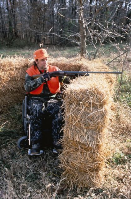 WO 4717 Hunting, Disabled Sportsmen Picture