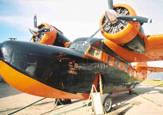 WOE145 Grumman Goose (frontside) Picture