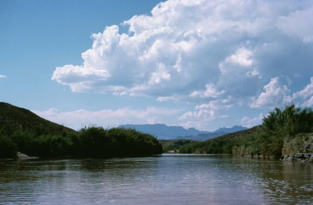 WO8188 Rio Grande, Big Bend National Park Picture
