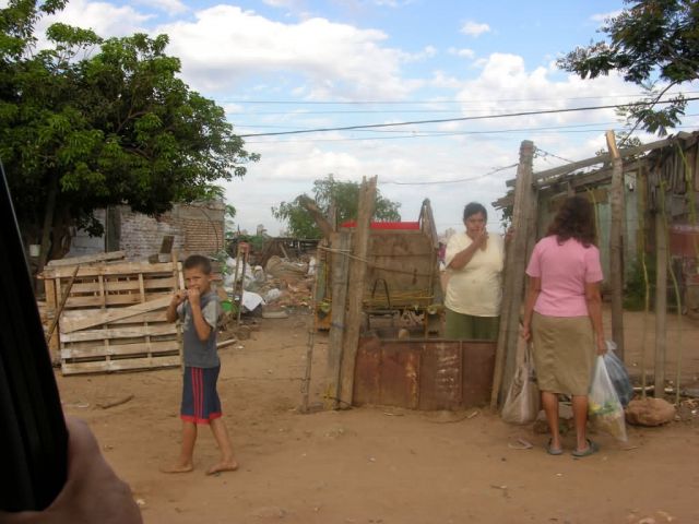 Poverty in Asuncion Picture