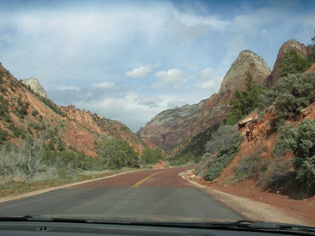 The road to Zion National Park Picture