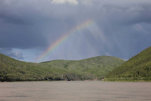 A scene along the Yukon River between the Dalton Highway and Ruby Picture