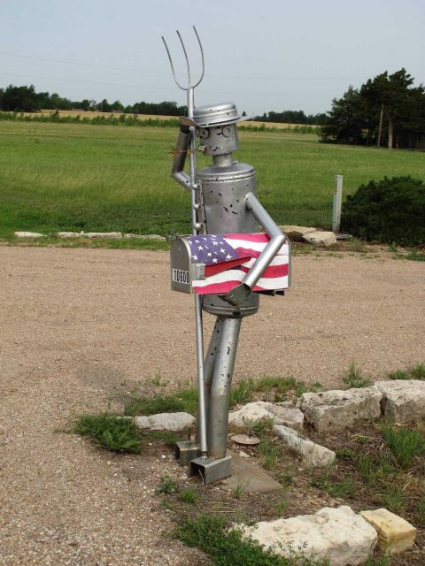 Dorothy's tin man - the world's best mailbox. Picture