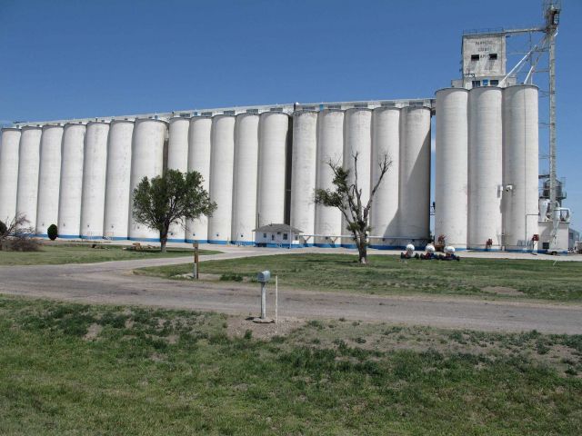 The grain elevator at Amy Picture