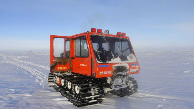LMC/1800 Snowcat used for transport and search and rescue work. Picture