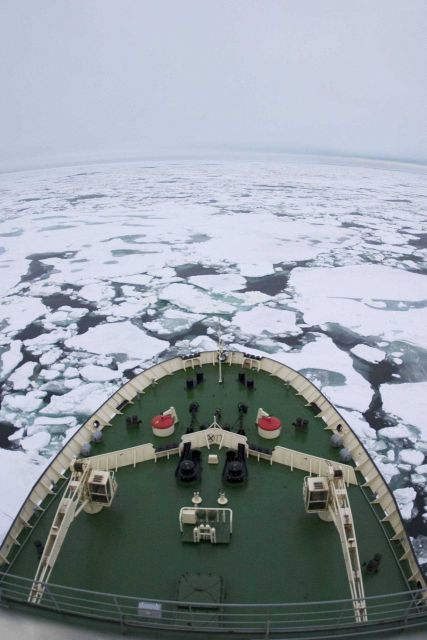 The KAPITAN DRANITSYN encounters its first sea ice during NABOS 2006 Picture