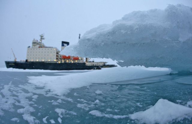 The KAPITAN DRANITSYN in the ice Picture