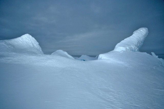 Ridge ice Picture