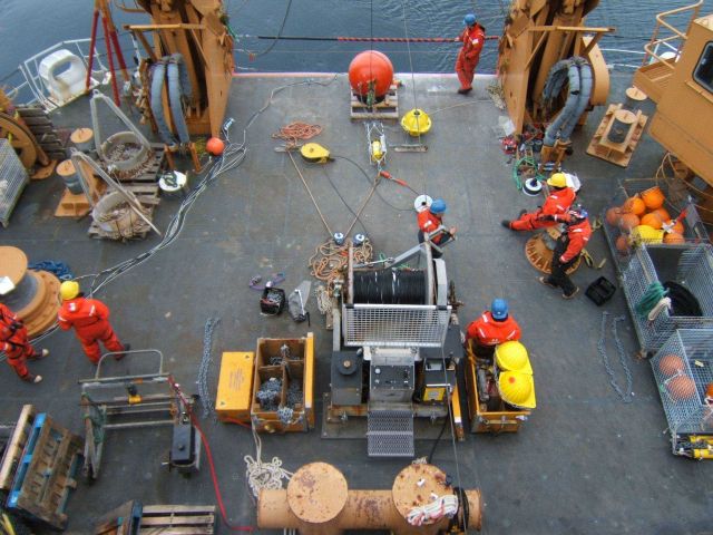 Deploying instruments from the stern of the CG icebreaker HEALY. Picture