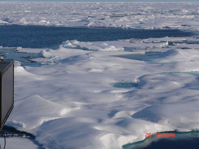 Hummocky multi-year ice. Picture