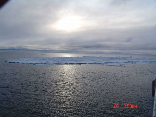 Open water with a large ice floe Picture
