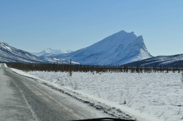 A scene along the Dalton Highway in the Brooks Range Picture