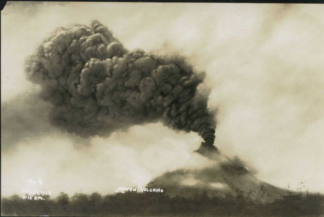 Mount Mayon in eruption on July 21, 1928. Picture