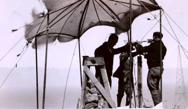 Setting up the observation tent at Station Malpaso Picture
