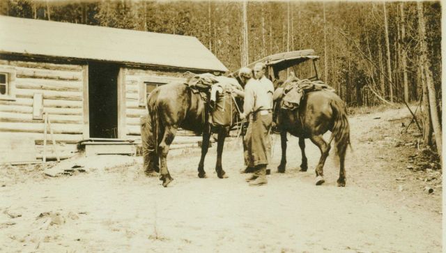 Cabin the observing party stayed in at Station Nevada. Picture