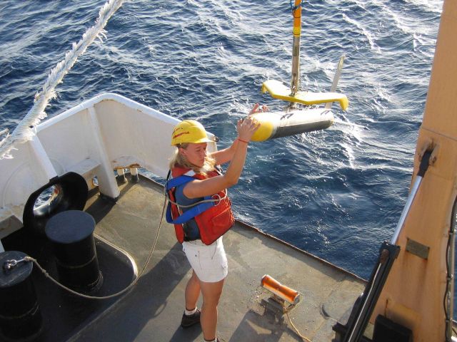 Sidescan surveying operations Picture