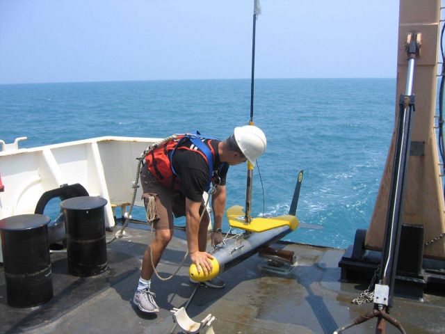 Sidescan surveying operations Picture