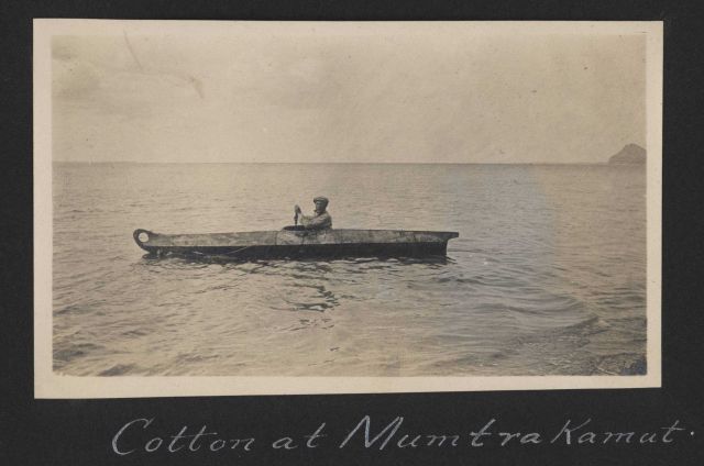 Cotton in kayak at Mumtrakamut Picture