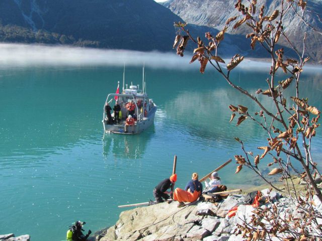 Installing tide gauge. Picture