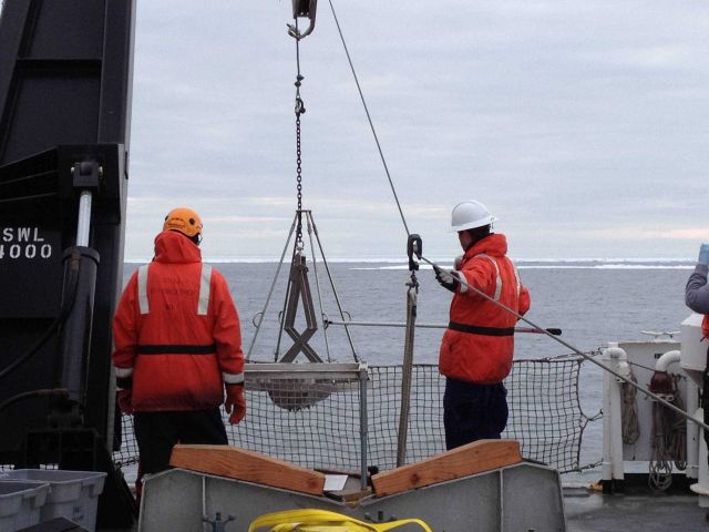 Bottom sampling operations in the Beaufort Sea. Picture