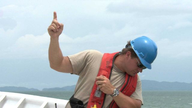 Raising the anchor on the OKEANOS EXPLORER Picture