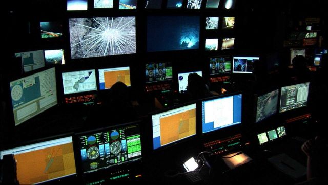 Control room for Seirios and Little Hercules Picture