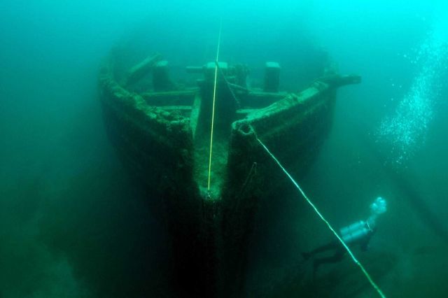 The wreck of the schooner E Picture