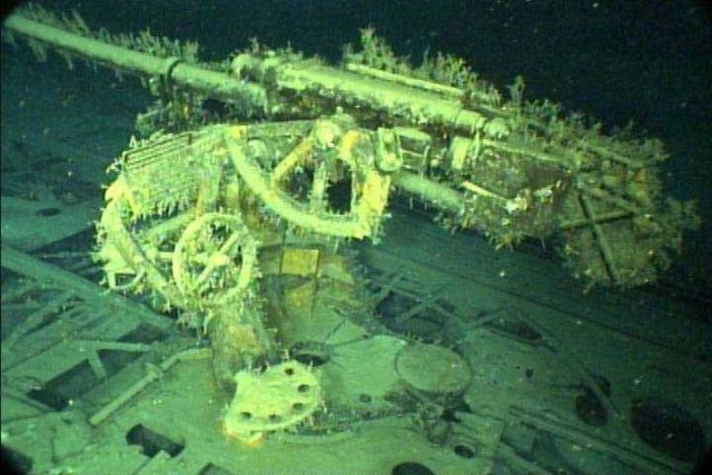 Screen capture of deck gun of submarine U166 Picture