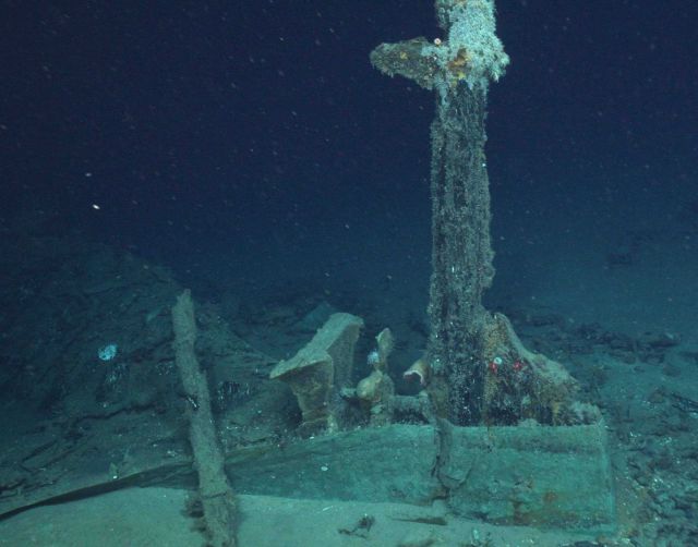 The Green Lantern Wreck, unknown wreck named for lantern artifact Picture