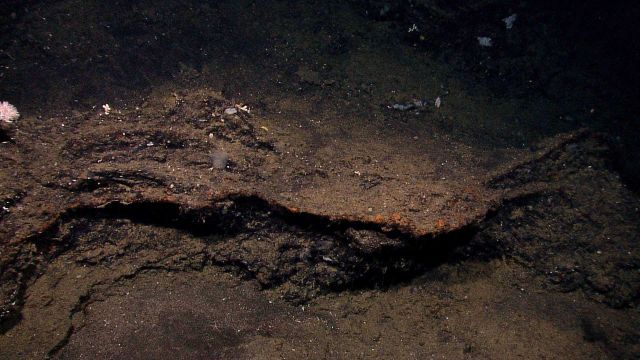 Ledge with iron oxide staining Picture
