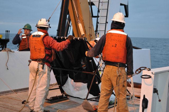 Preparing to launch benthic sled. Picture