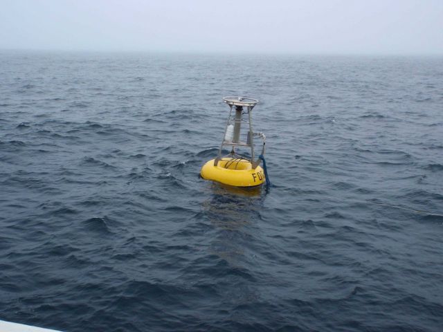 FOCI (Fisheries Oceanography Coordinated Investigations) buoy mooring operations off the NOAA Ship MILLER FREEMAN. Picture