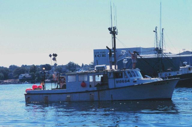 F/V MARY G heading to sea for yellowfin tuna Picture