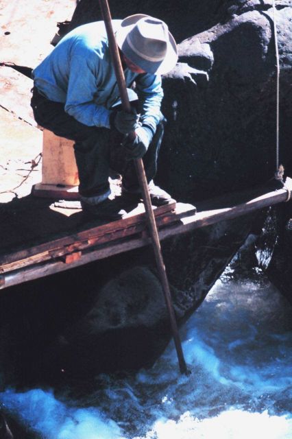 Native American dipnet fishing on the Klickitat River Picture