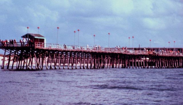 The Ocean Beach fishing pier at Moorhead City Picture