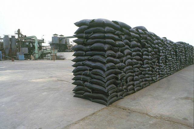 Sacks of anchovy fishmeal at Los Ferroles fishmeal plant. Picture