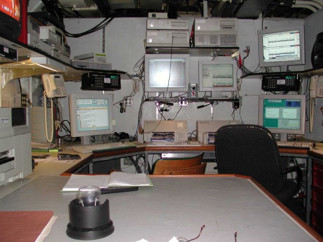 Hydro-acoustics laboratory on NOAA Ship MILLER FREEMAN. Picture
