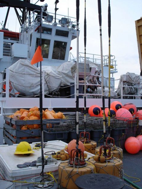 Longline fishing research on the NOAA Ship OSCAR ELTON SETTE Picture