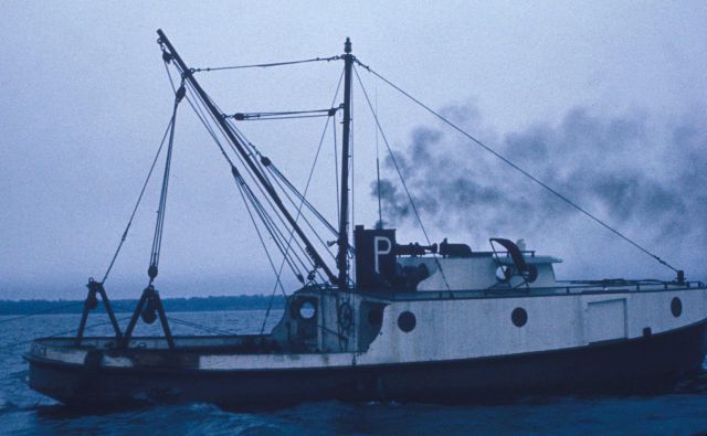 Trawler converted from Great Lakes gill net tug Picture